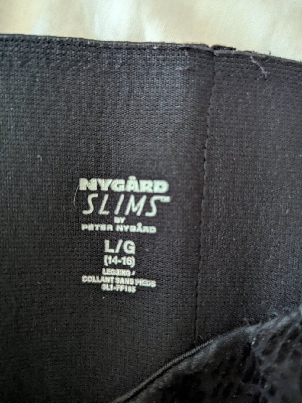 Nygard Slims Size L 14/16 Black Damask Jacquard Pull-On Leggings - Picture 6 of 11
